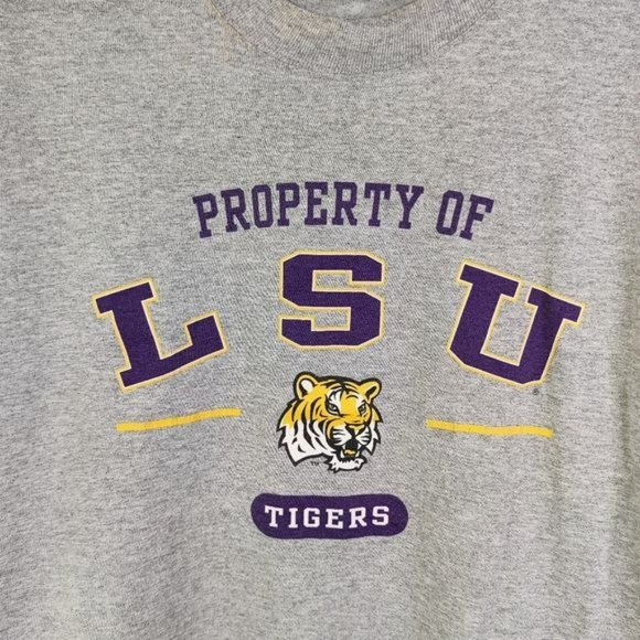 Property of LSU TIGERS Graphic T-Shirt College Football Basketball Sports XL - Picture 2 of 4